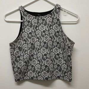 Printed black and white crop top